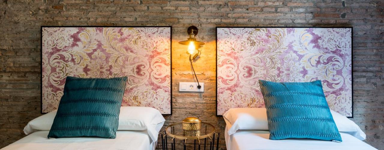 Dona Elvira Suites Cathedral Sevilla Bagian luar foto