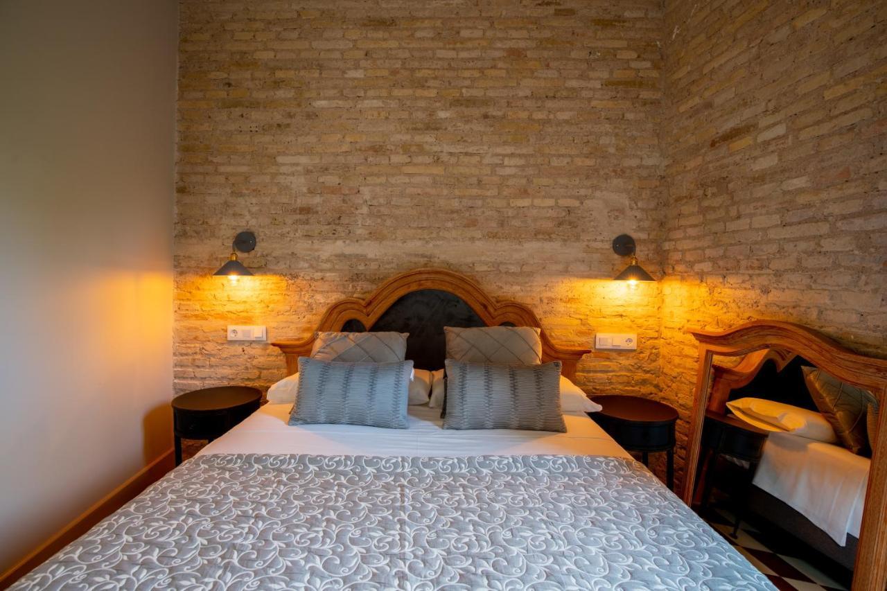 Dona Elvira Suites Cathedral Sevilla Bagian luar foto