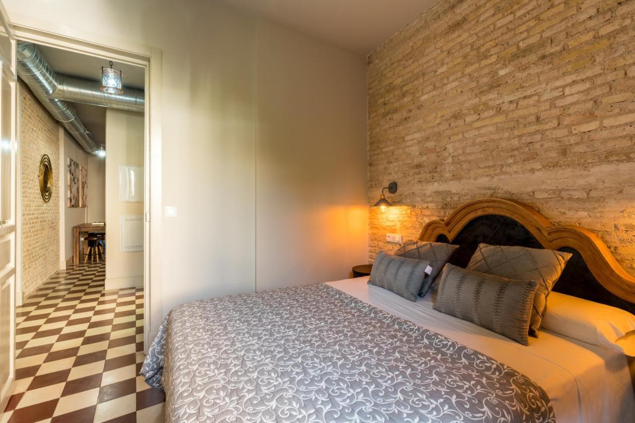 Dona Elvira Suites Cathedral Sevilla Bagian luar foto