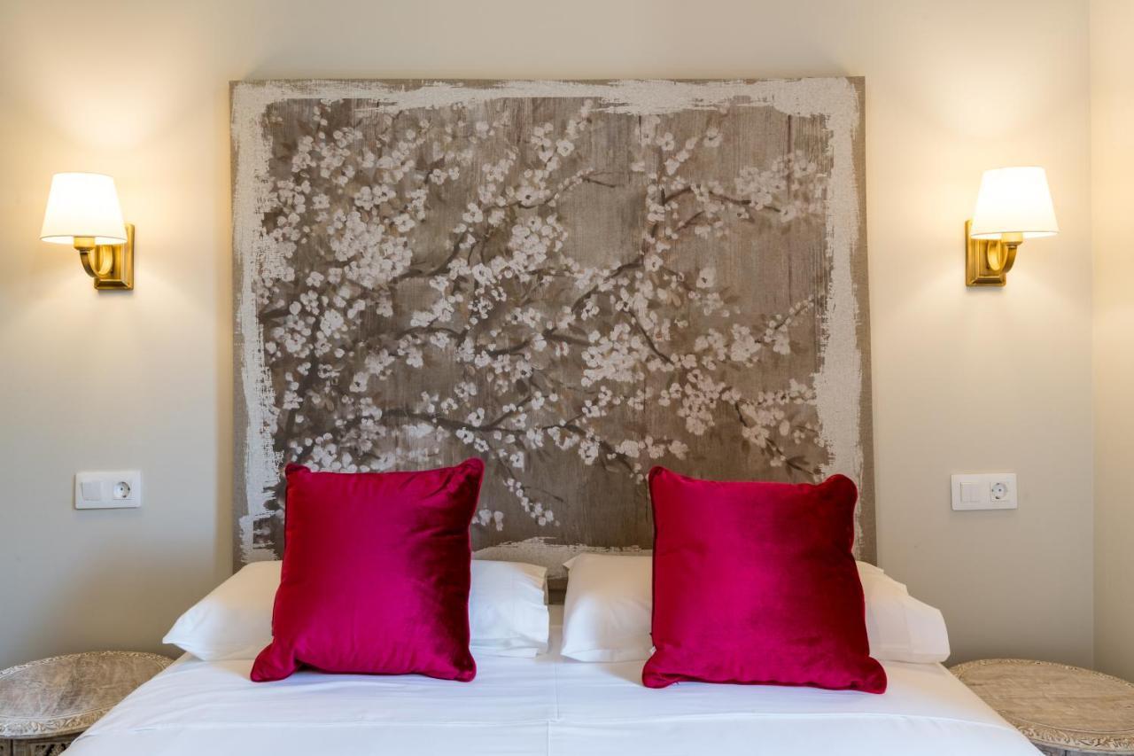 Dona Elvira Suites Cathedral Sevilla Bagian luar foto