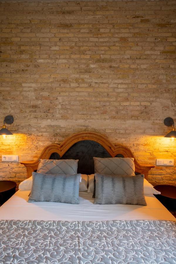 Dona Elvira Suites Cathedral Sevilla Bagian luar foto