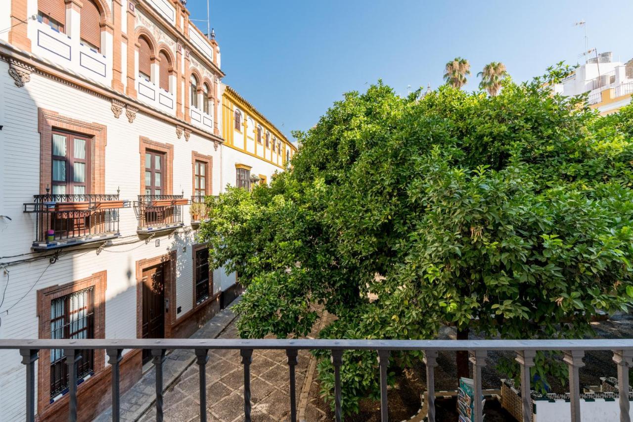 Dona Elvira Suites Cathedral Sevilla Bagian luar foto