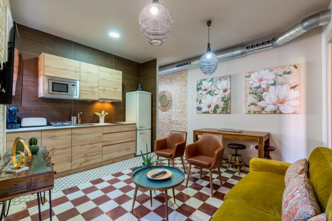 Dona Elvira Suites Cathedral Sevilla Bagian luar foto