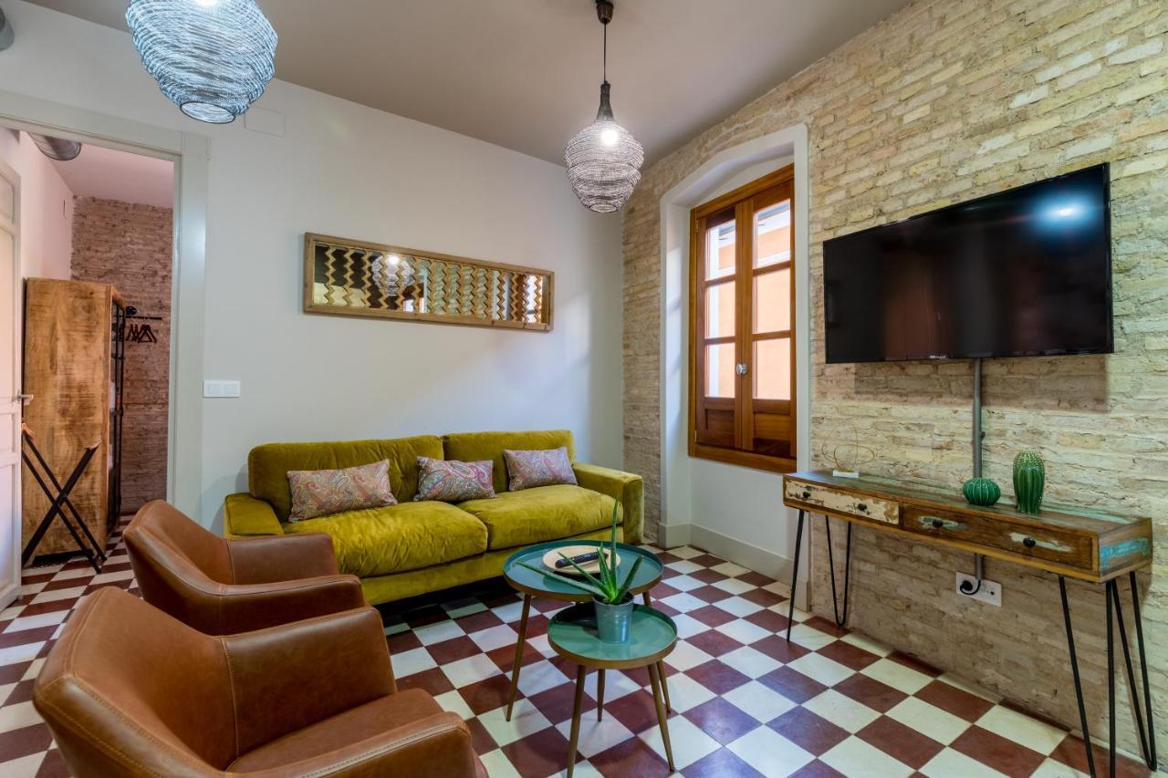 Dona Elvira Suites Cathedral Sevilla Bagian luar foto